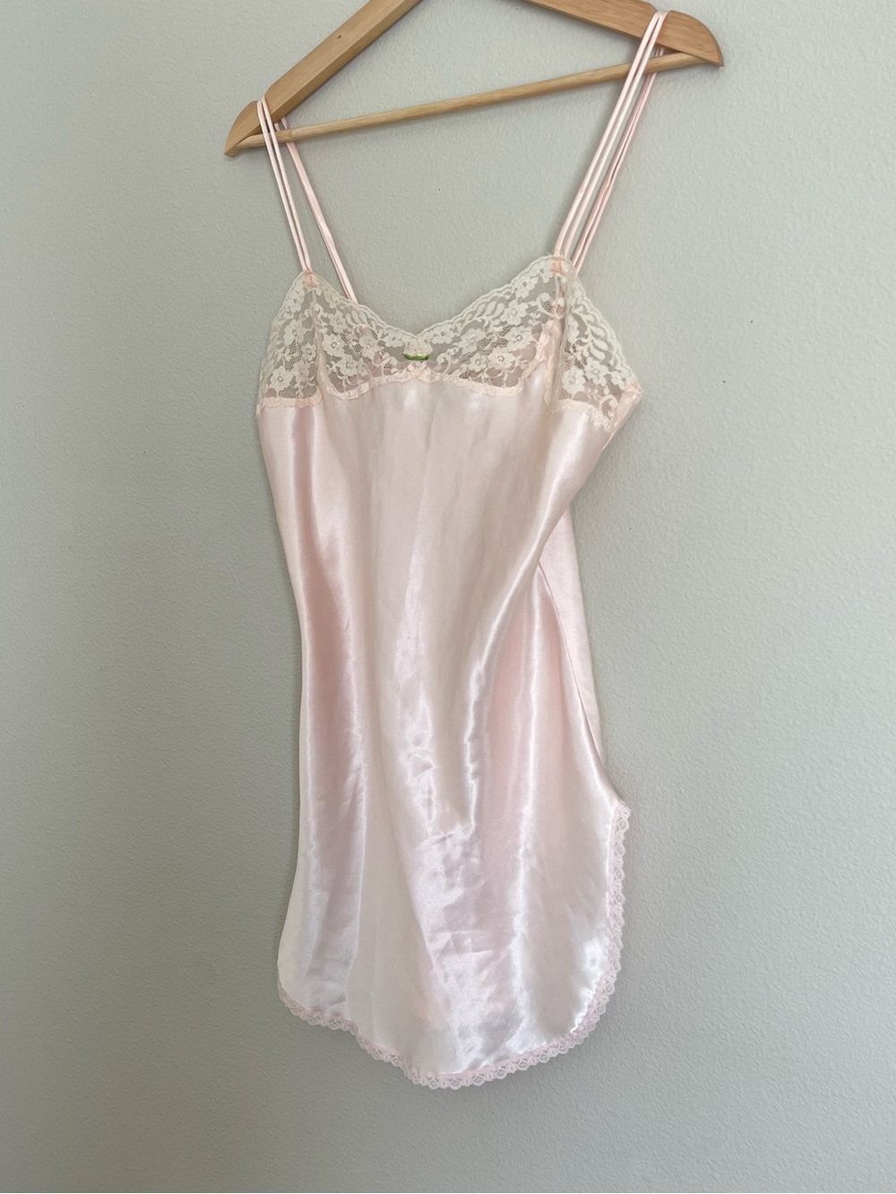 Victoria’s secret Vintage Gold Tag Women's Satin Lace Slip Dress - Pale Pink